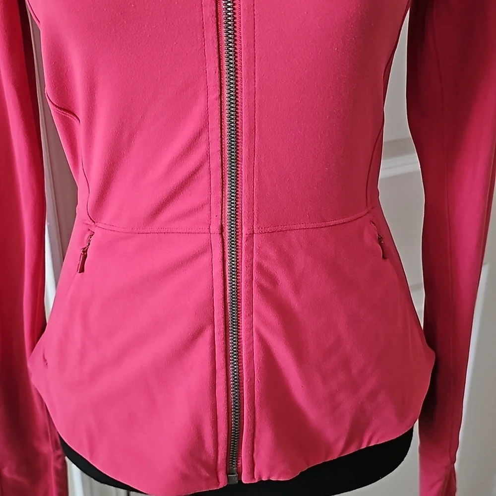 350. Lululemon The Ease Jacket - Picture 3 of 12